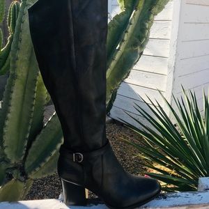 NWOT- Born Esla Knee High Boots F70603 CBH19